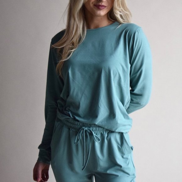 Sage Soft Green Lounge Set NWT - Picture 2 of 6